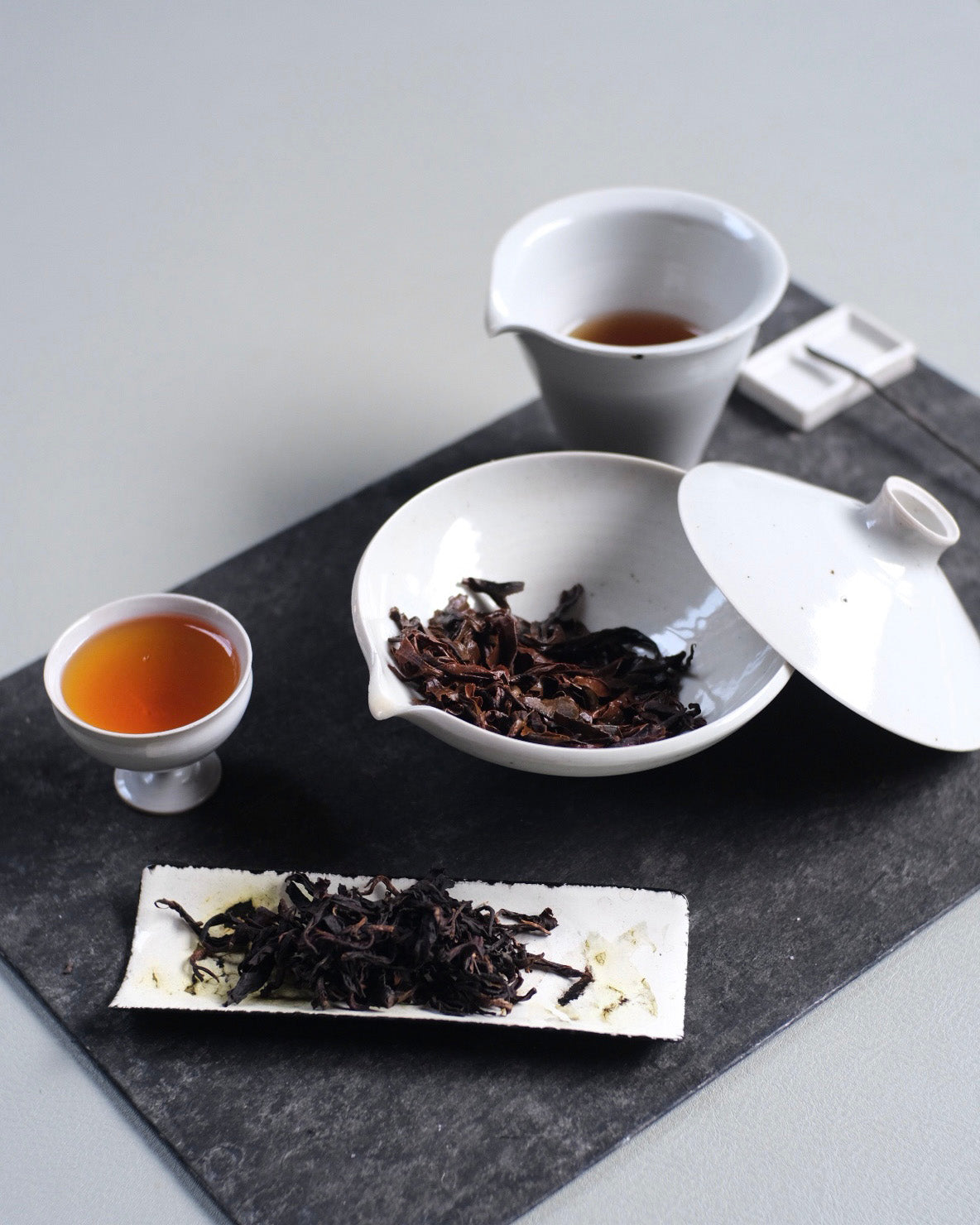 楊育睿 青白瓷圓腳小杯(釉藍)