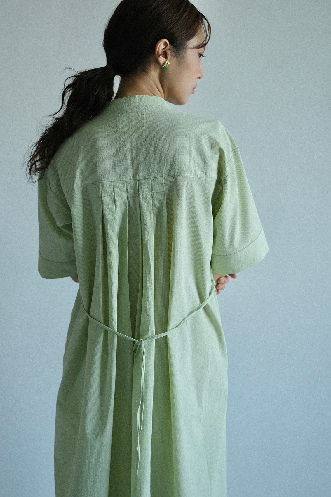 唐新雅 Xinya Tang - V領半開襟長洋裝(4 colors)