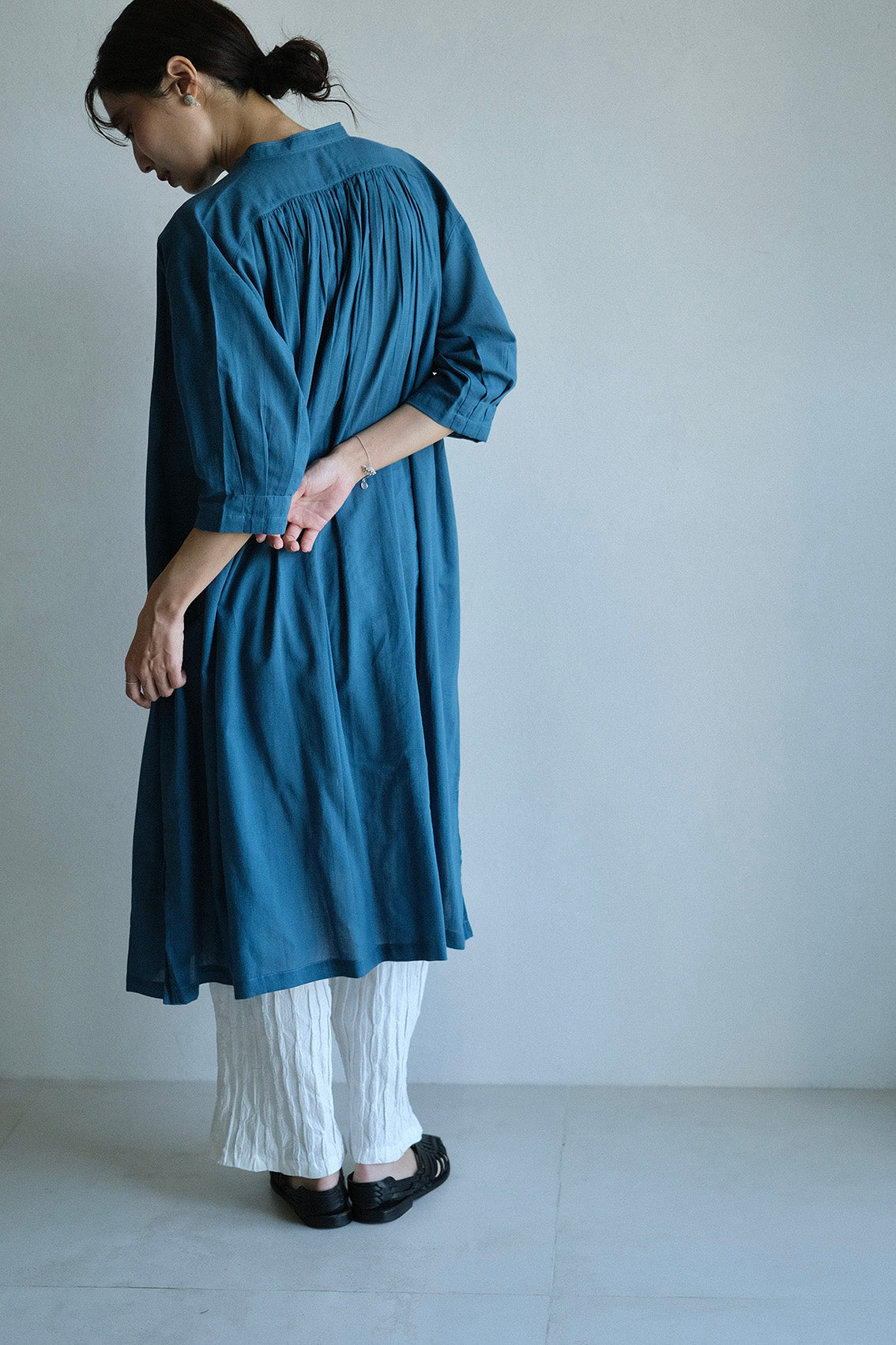 唐新雅 Xinya Tang - 七分袖細摺棉紗襯衫(6 colors)