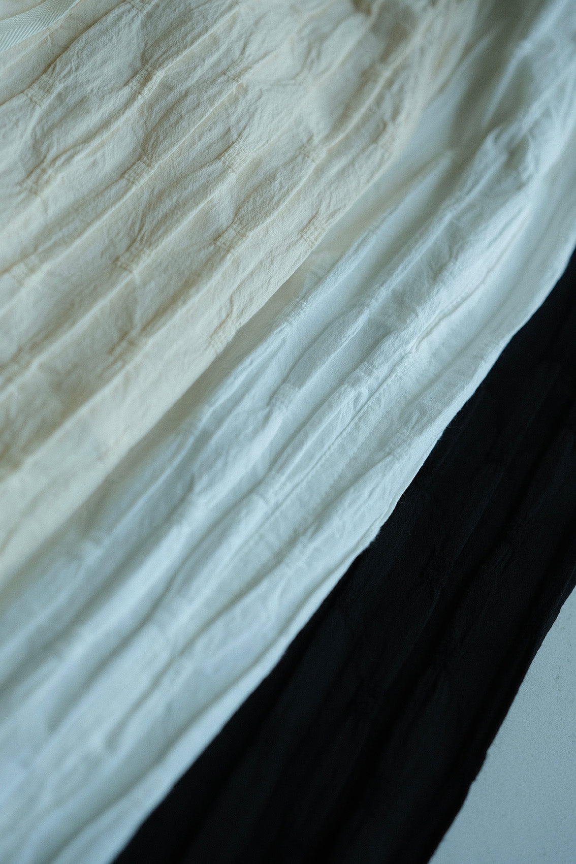 唐新雅 Xinya Tang -抓褶布直筒長褲(米)