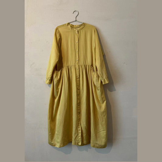 任飢餓-槐米/薯莨熱染疊染 開襟腰節抽皺外套連⾐裙