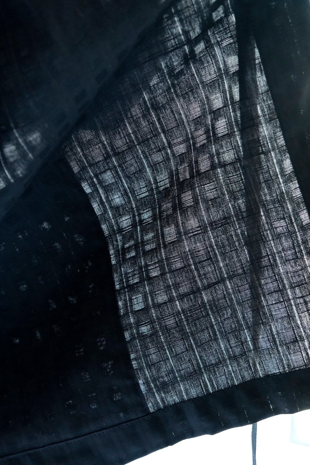 唐新雅 Xinya Tang - 羽織格紋薄外套(黑)