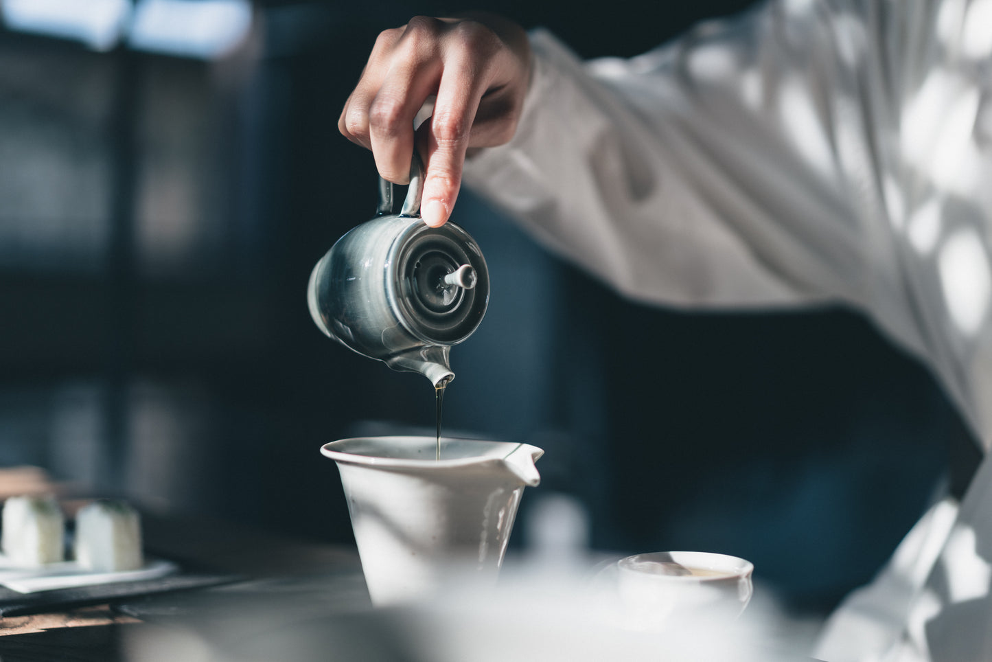 楊育睿 青白瓷高腳茶杯