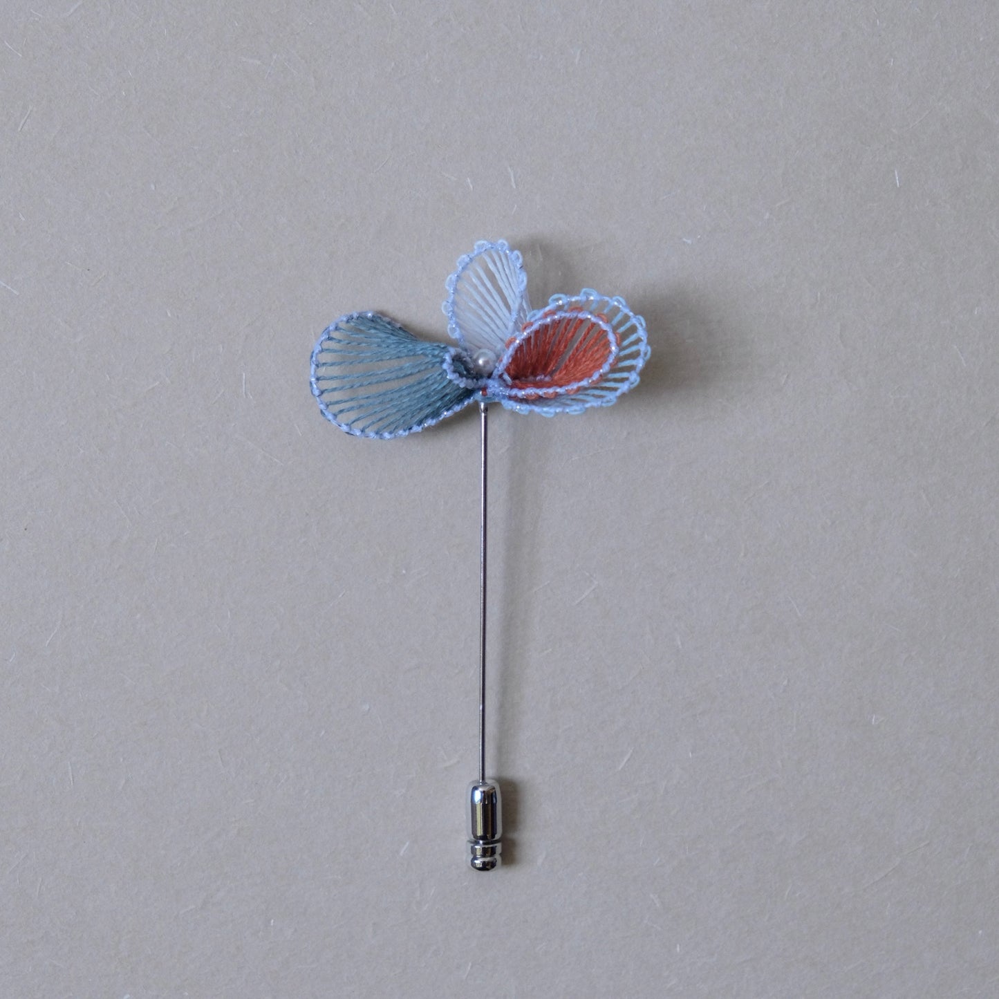 風花 fuuka. 耳珊瑚胸針:::涼月下:::