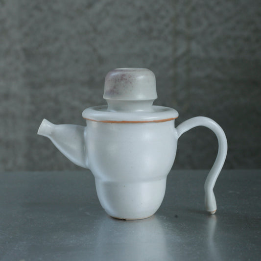 楊育睿 蘭・らん 瓷土茶壺(米藕) 07