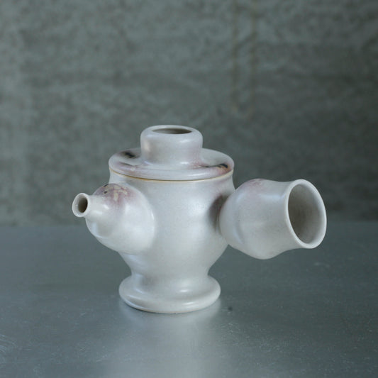 楊育睿 蘭・らん 瓷土側把茶壺 11