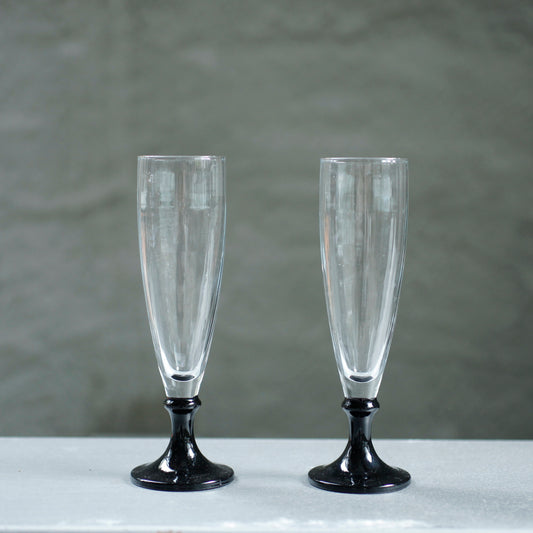 芳華-義大利黑足高腳杯