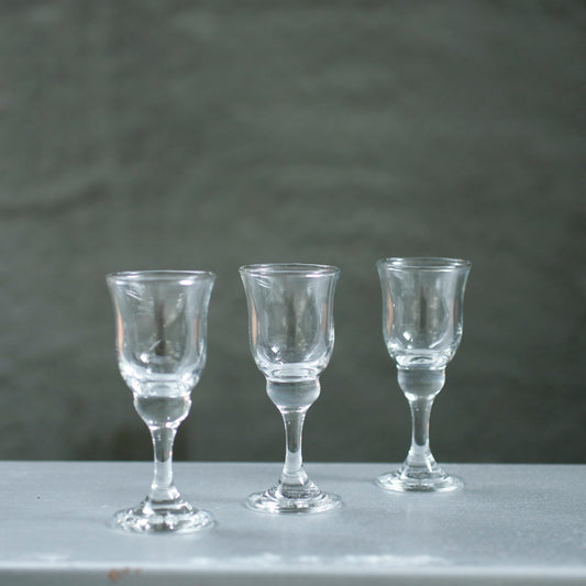 芳華-英國玻璃小酒杯-潤