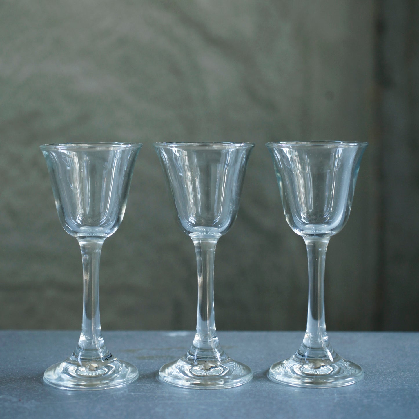 芳華-英國高腳小酒杯