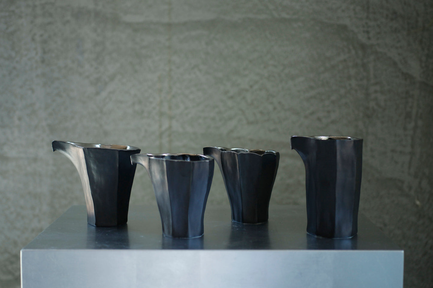 蔡宜芳 瓷土茶海(黑)