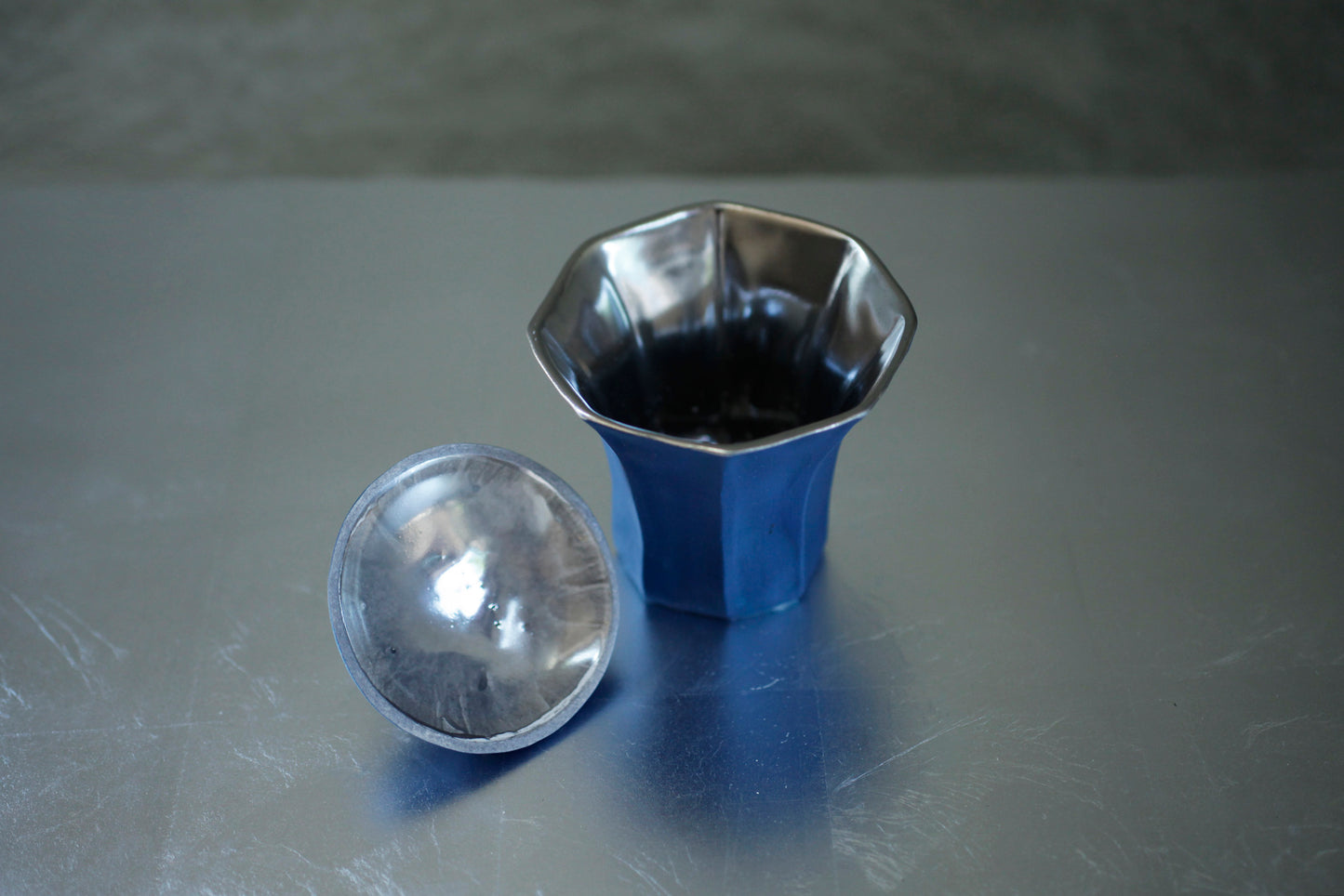 蔡宜芳 瓷土蓋碗(藍)