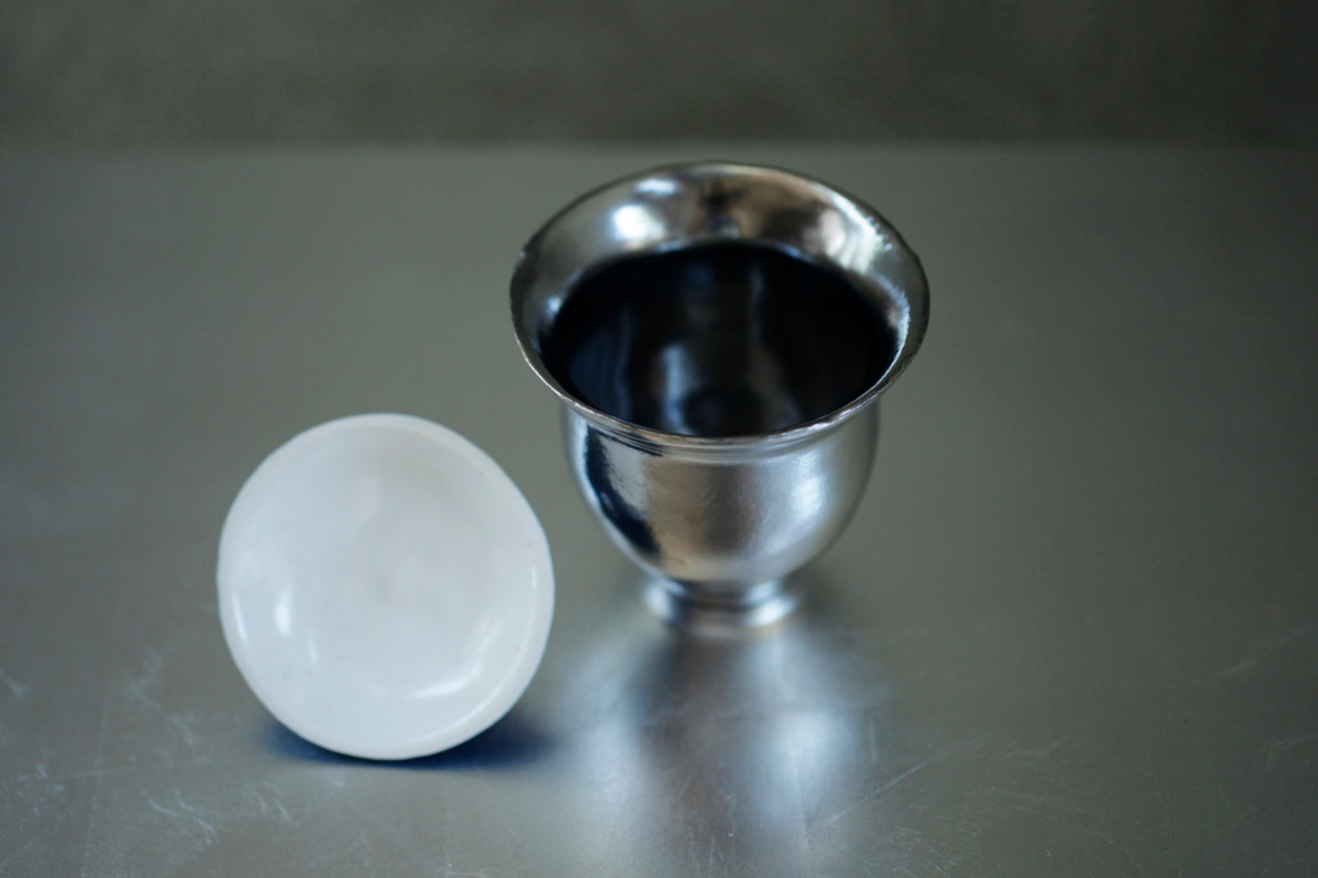 蔡宜芳 瓷土蓋碗(藍銀)