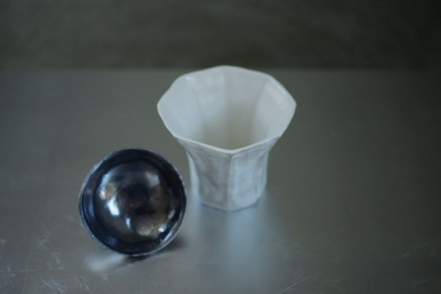 蔡宜芳 瓷土蓋碗(銀灰)