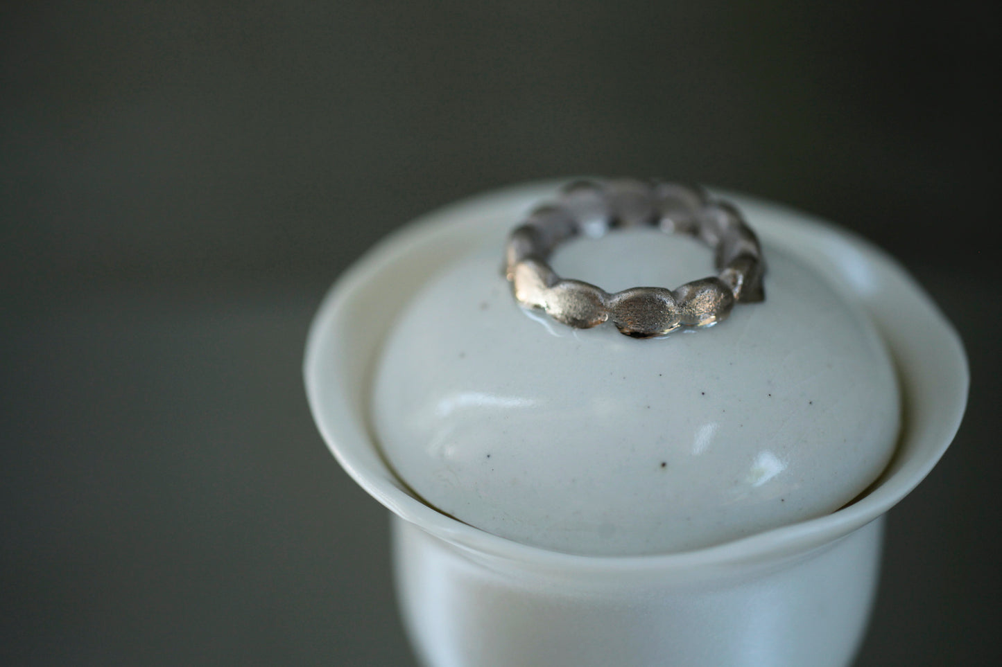 蔡宜芳 瓷土蓋碗(環蓋)