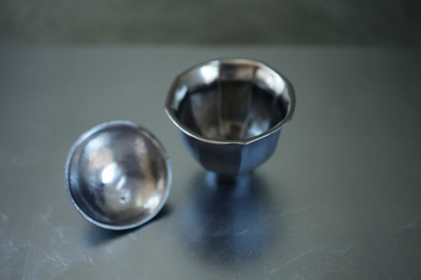 蔡宜芳 瓷土蓋碗(黑)