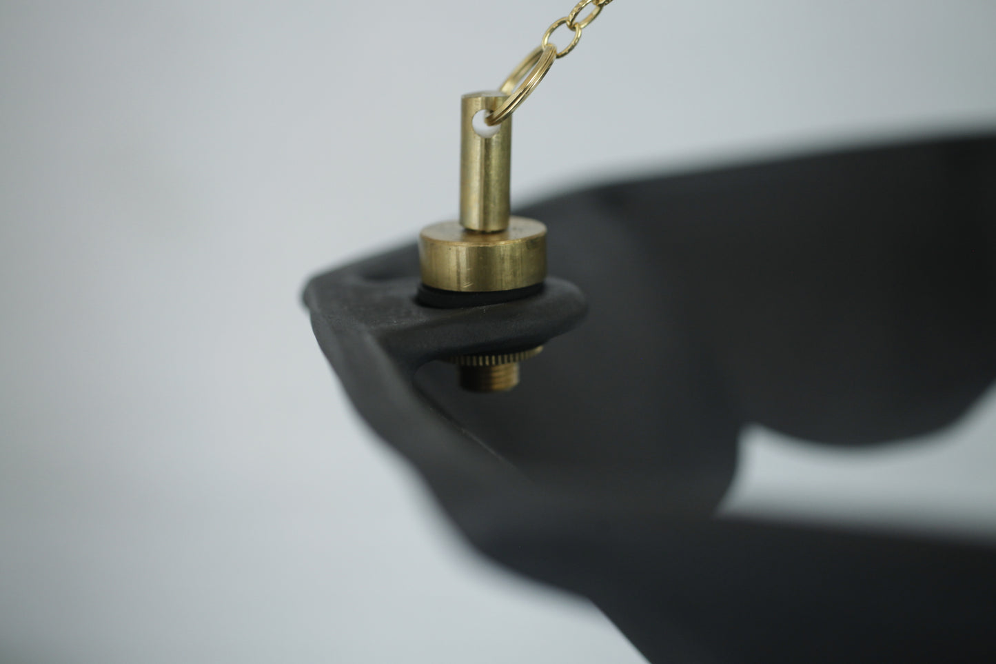 蔡宜芳x伏流物件 骨瓷吊燈(黑)