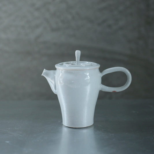 楊育睿 青白瓷茶壺