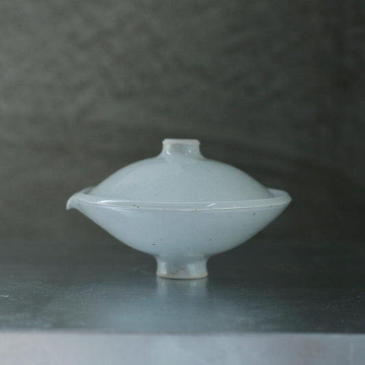 楊育睿 青白瓷寶瓶壺