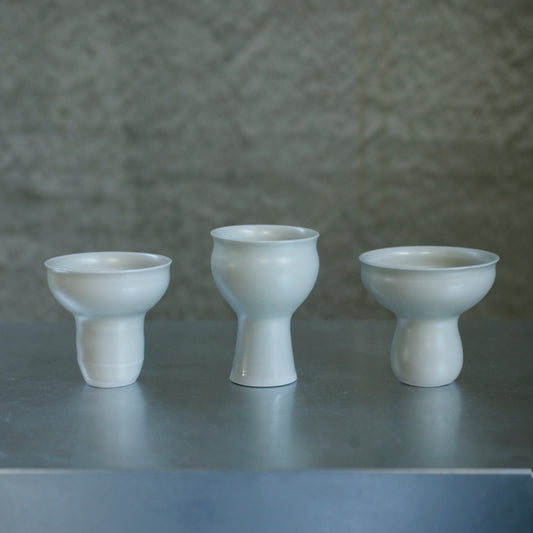 楊育睿 蘭・らん 瓷土唇瓣茶杯(米白) 22-24