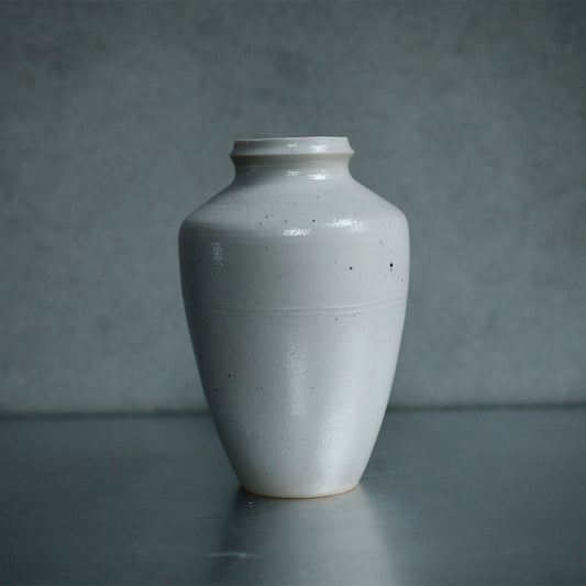 楊育睿 青白瓷土花器-曲線