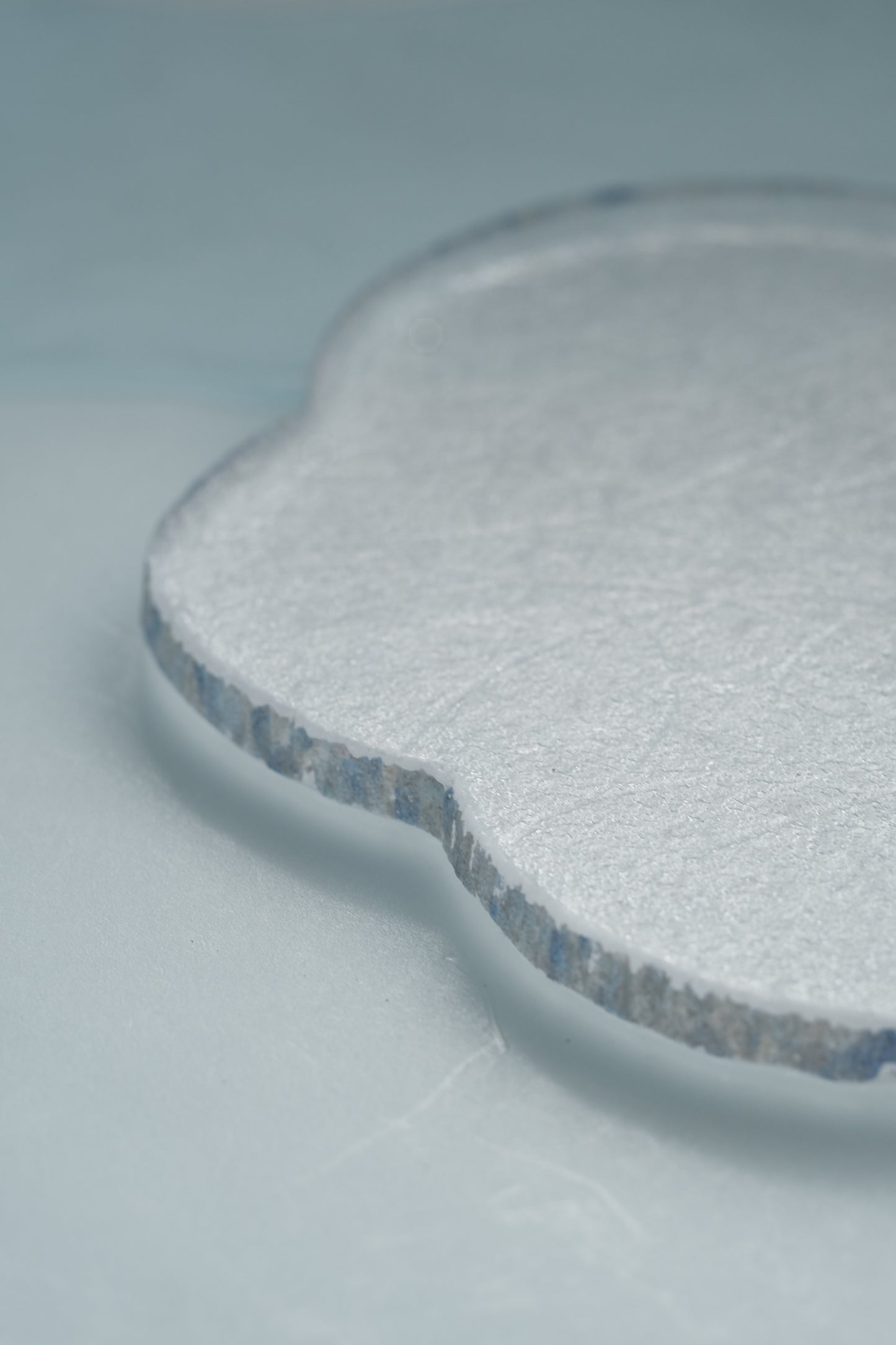 佐藤幸惠 鑄造玻璃平皿-積雨雲