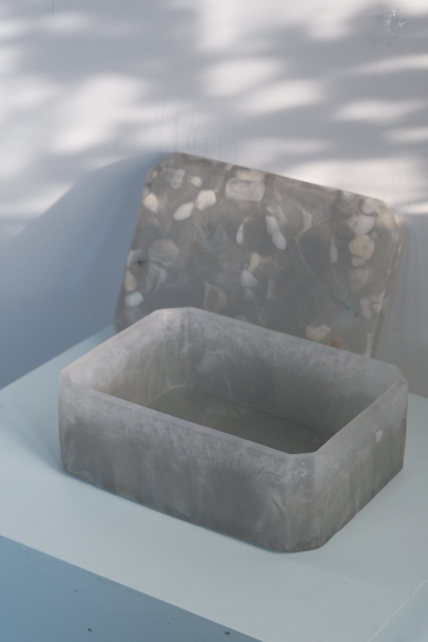 佐藤幸惠 鑄造玻璃蓋物-四角