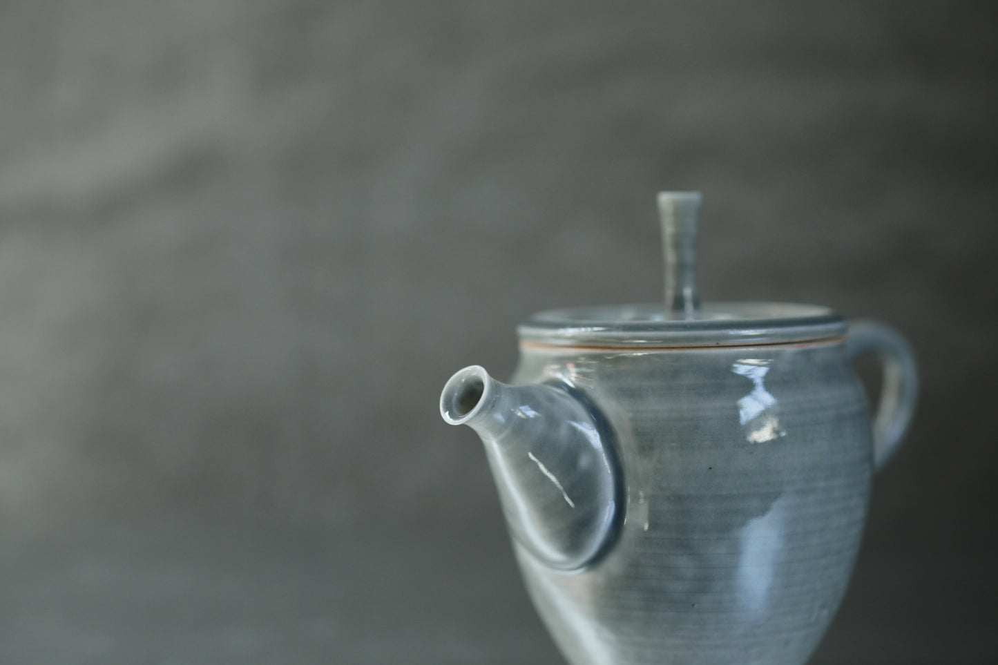 楊育睿 湛藍釉瓷土茶壺
