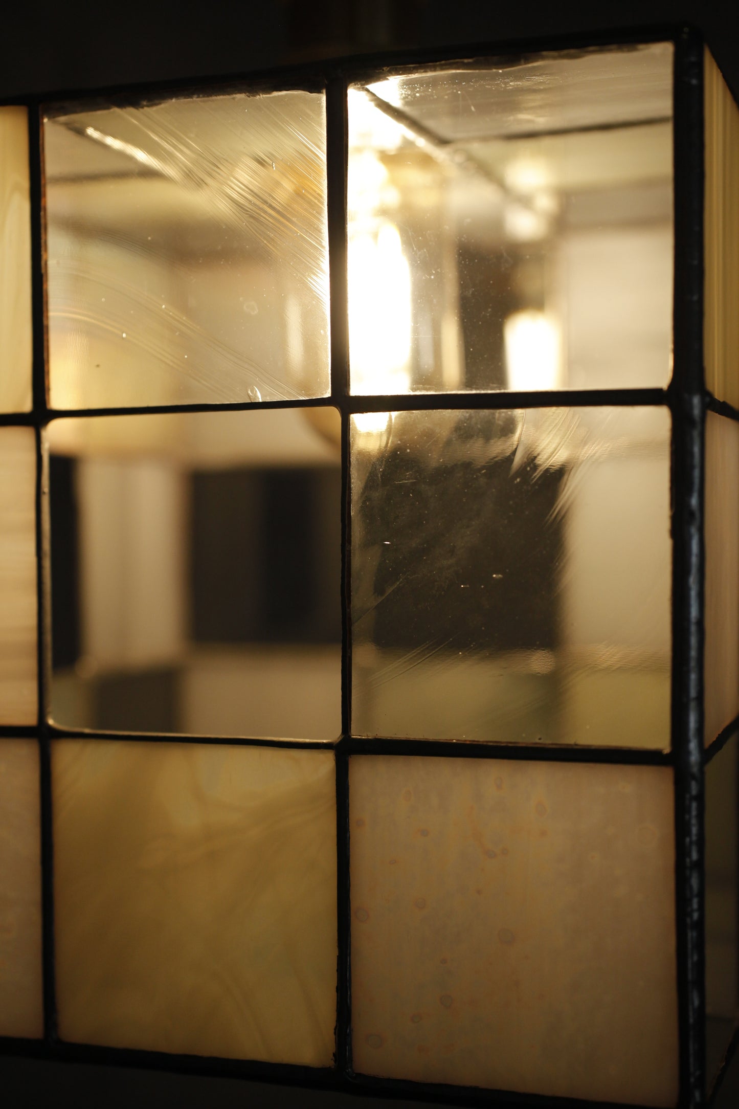 真真鑲嵌玻璃研究所 矩形立方中空吊燈