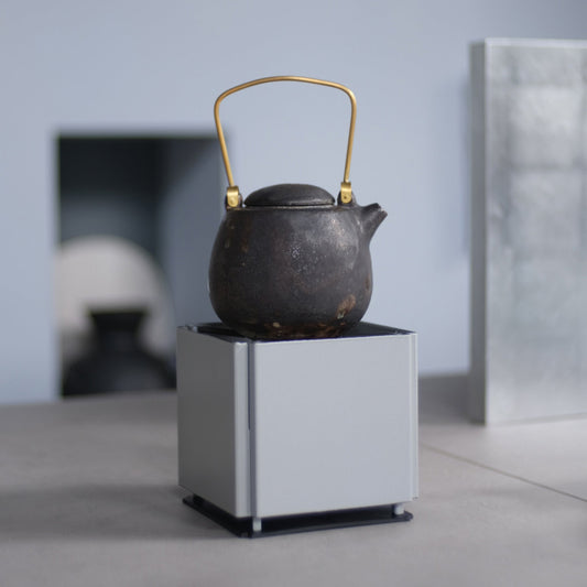 三上嘉啓-組合式琺瑯爐座・灰