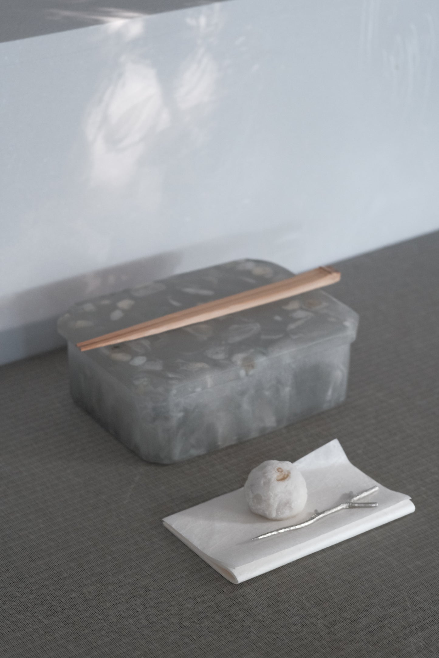 佐藤幸惠 鑄造玻璃蓋物-四角