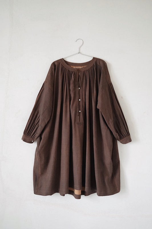 任飢餓-斜紋重磅真絲薯莨染⾹雲紗古布 法式古典罩衫裙