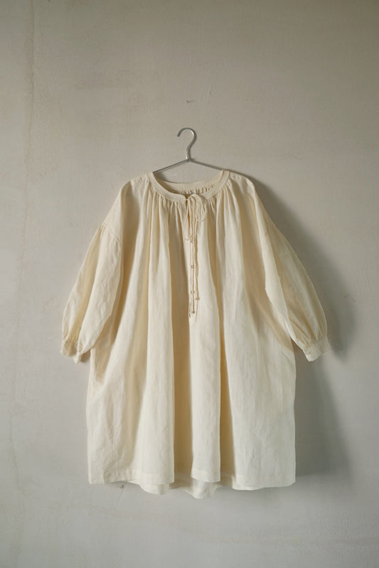 任飢餓-苧麻法式罩衫