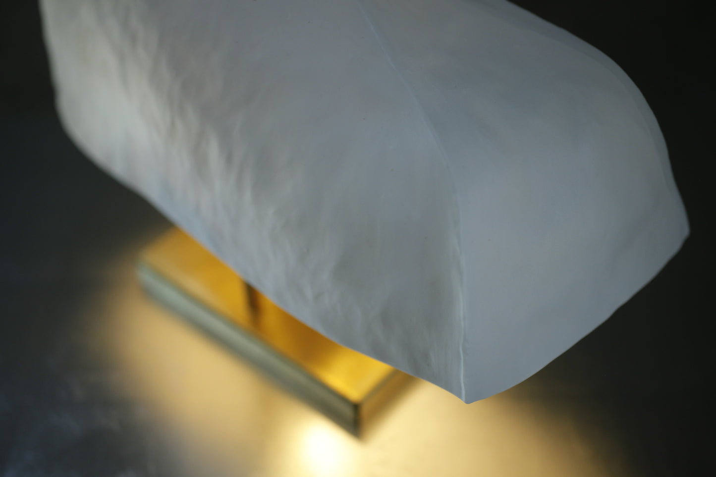 蔡宜芳x伏流物件 骨瓷低款桌燈(白)