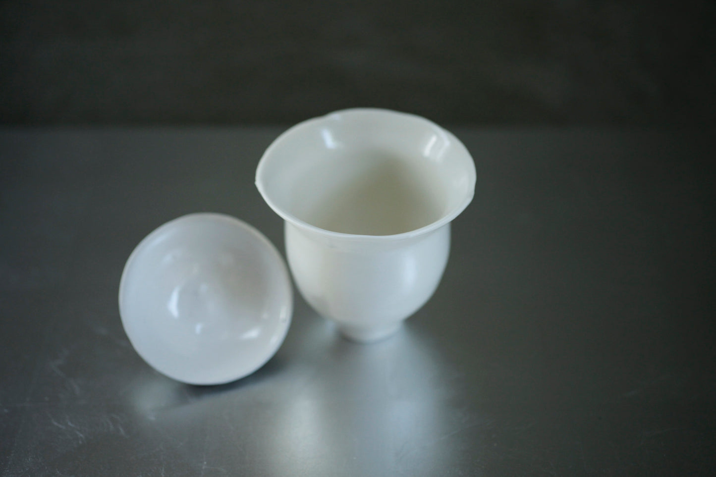蔡宜芳 瓷土蓋碗(灰白)